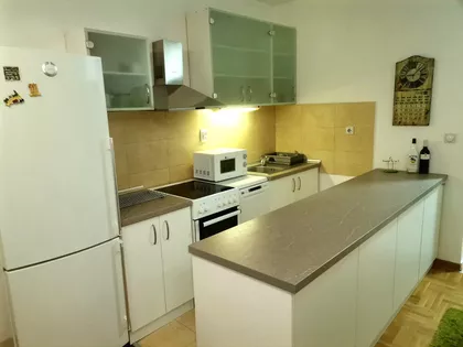 Lekino Brdo | 4zida.rs