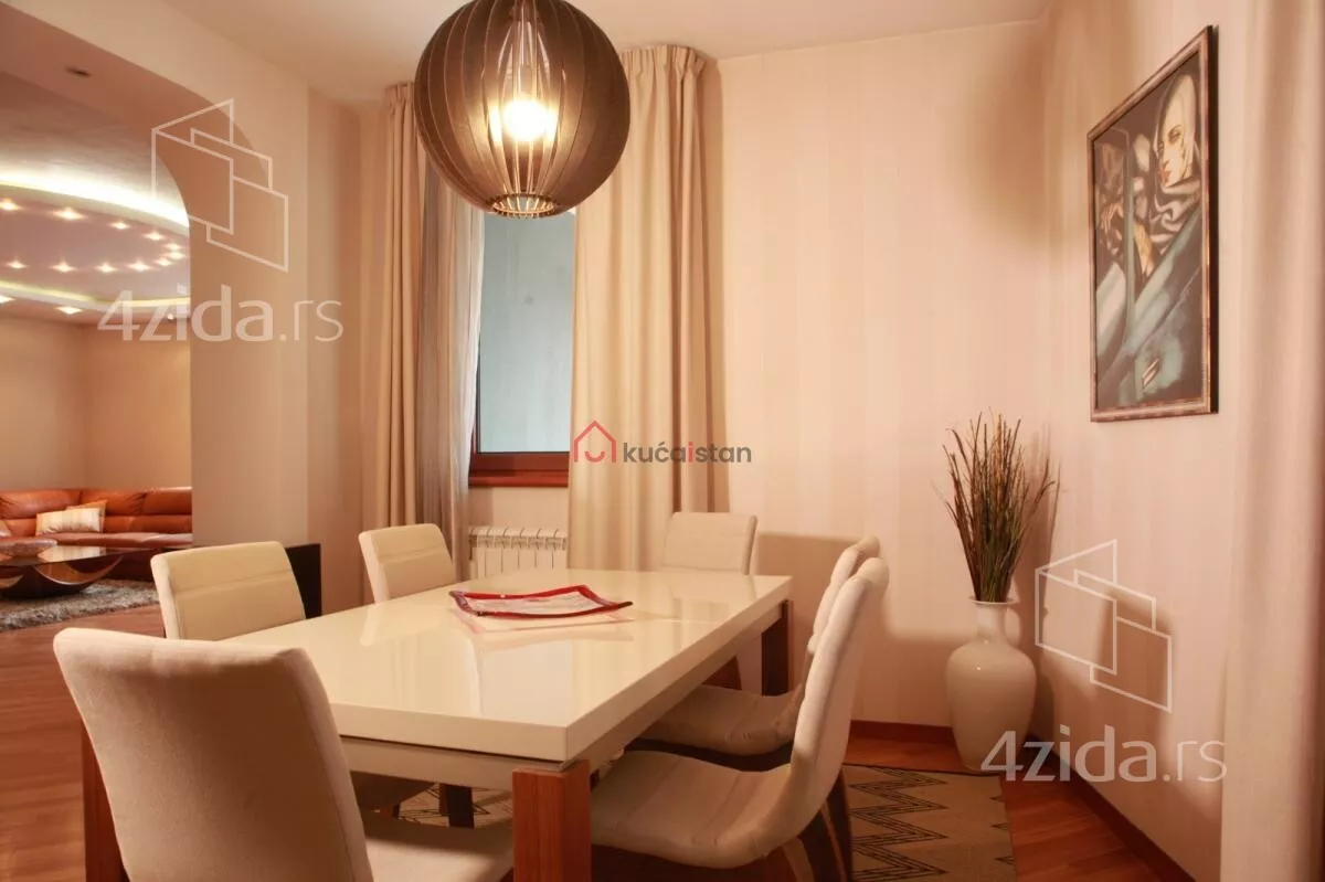 Petosoban stan | 4zida