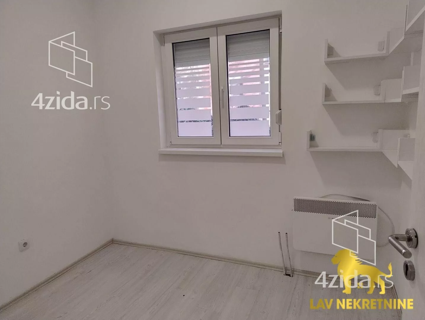 Jednoiposoban stan | 4zida