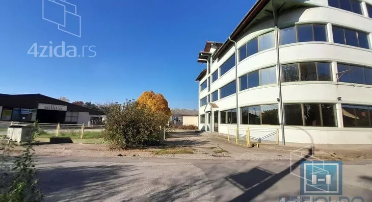 Poslovni prostor | 4zida