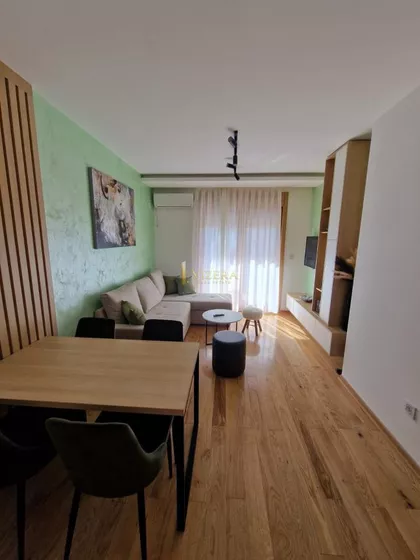 Gradske lokacije | 4zida.rs