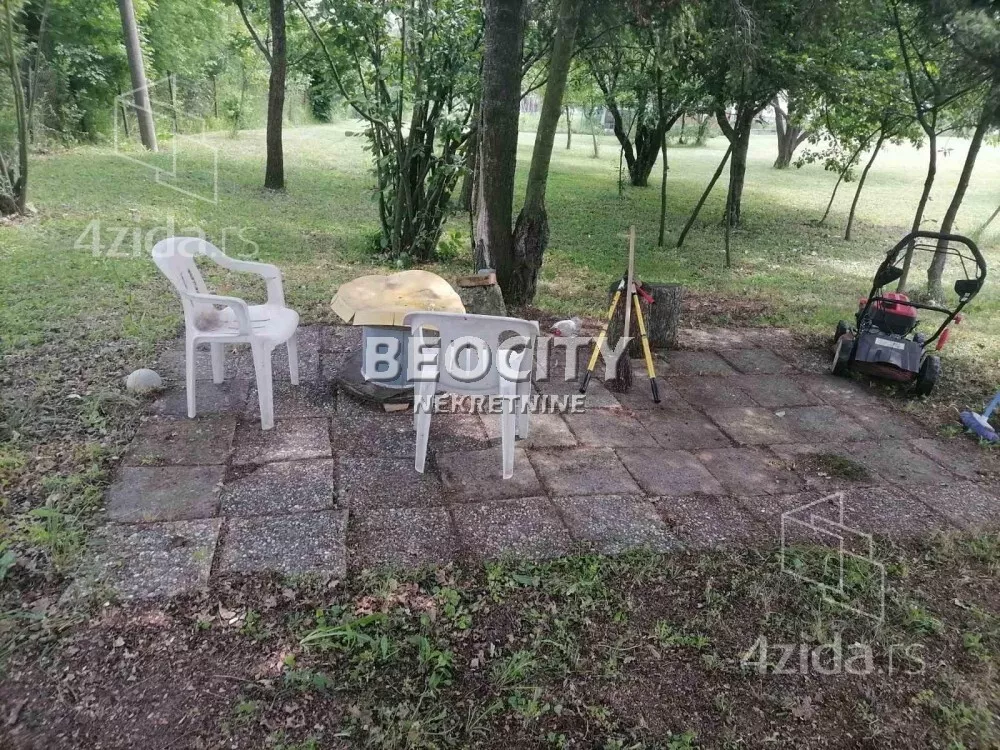 Plac | 4zida