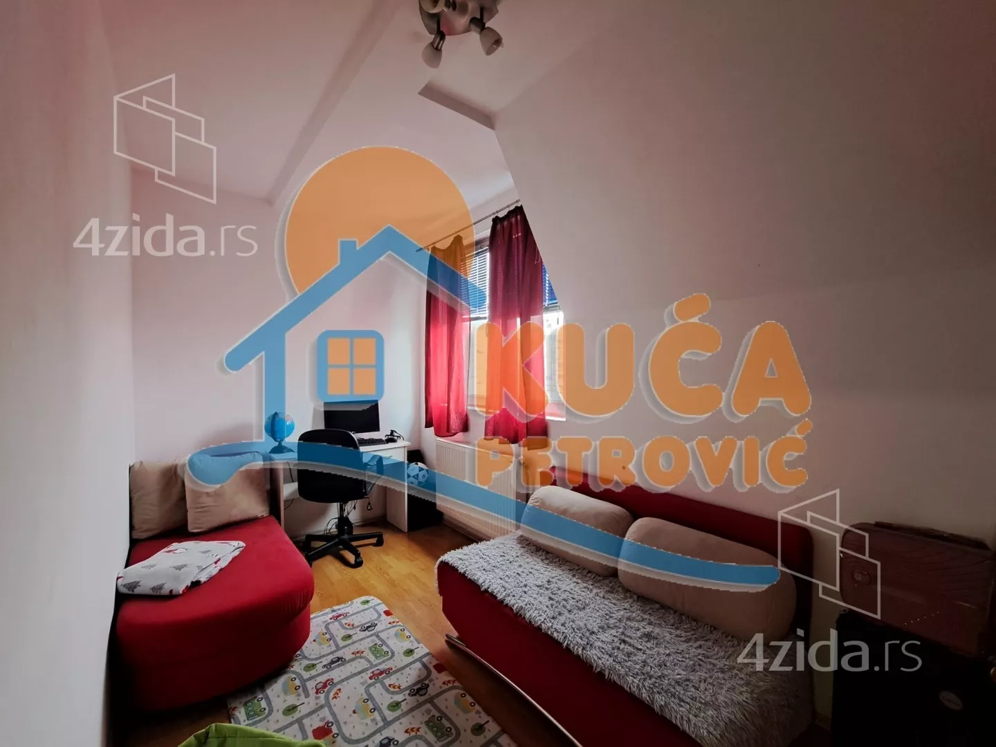 Jednoiposoban stan | 4zida