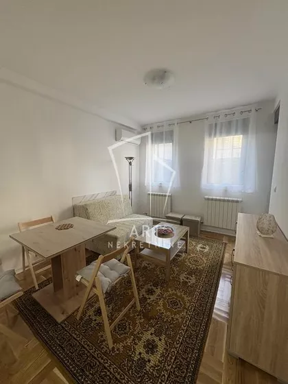 21. divizije | 4zida.rs