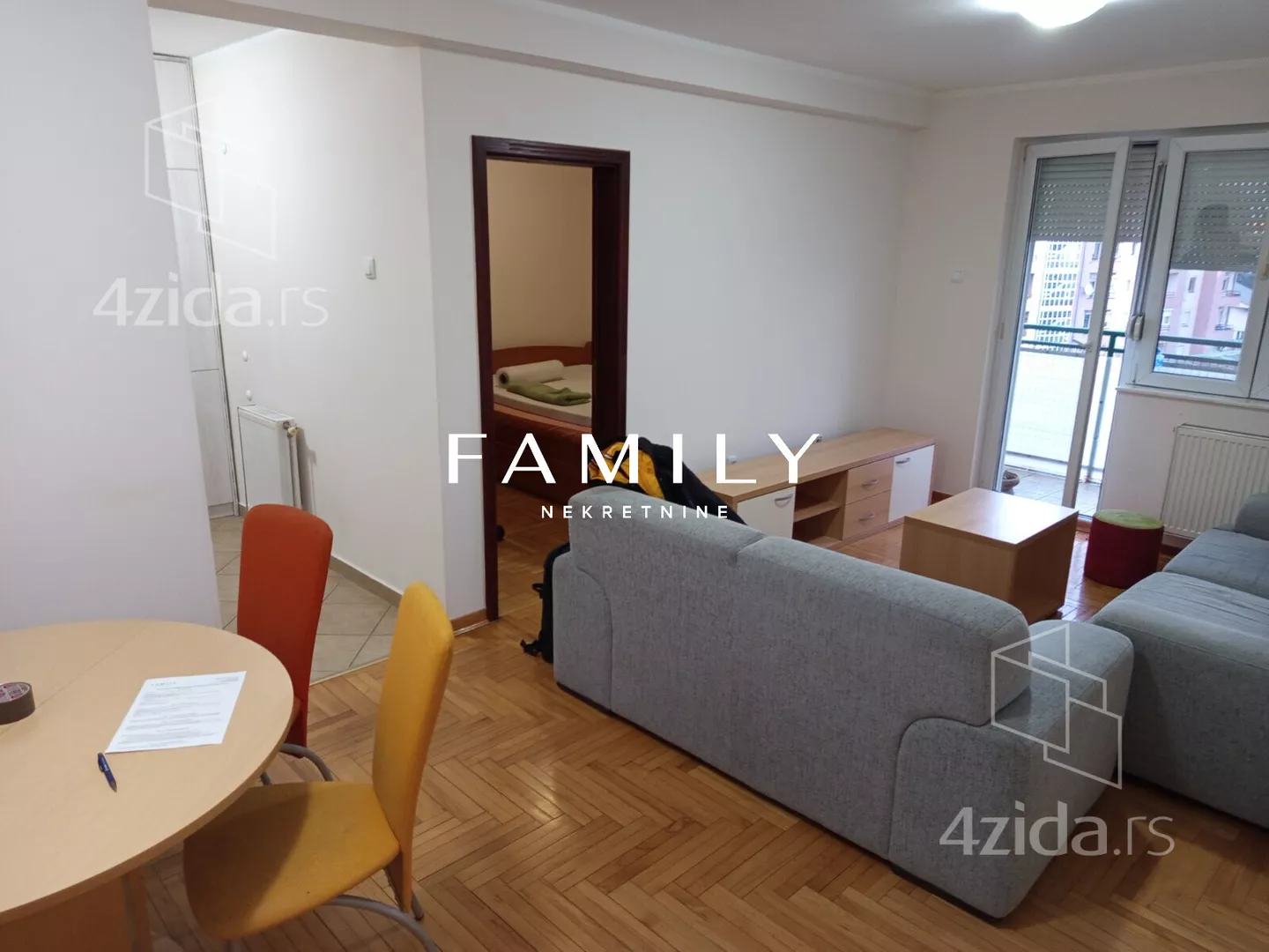 Jednoiposoban stan | 4zida