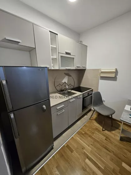 Bulevar Patrijarha Pavla (Somborski Bulevar) | 4zida.rs