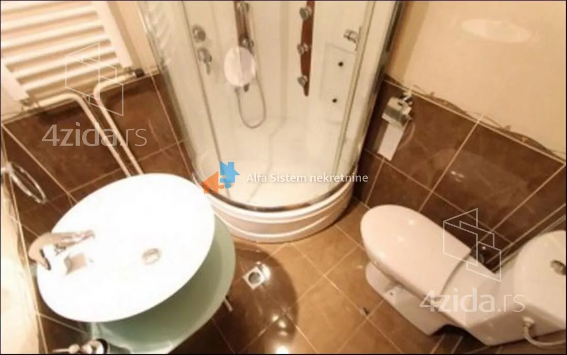 Troiposoban stan | 4zida