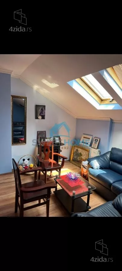 Petosoban stan | 4zida