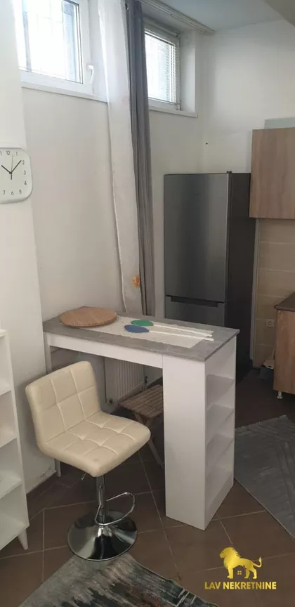 GOGOLJEVA | 4zida.rs