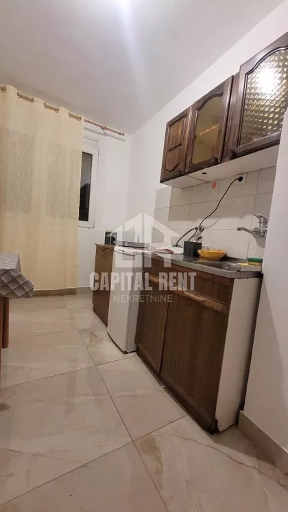 Mike Alasa | 4zida.rs