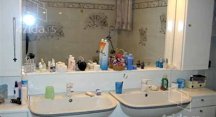 4-etažna kuća | 4zida