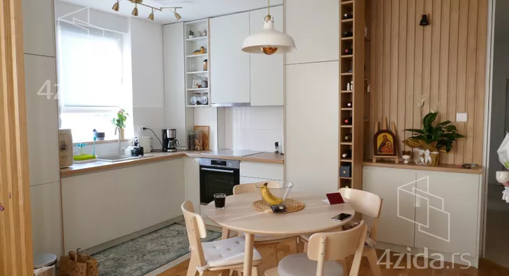 Troiposoban stan | 4zida