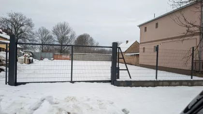 Karađorđeva 142 | 4zida.rs