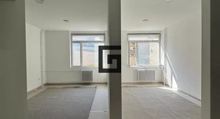 Šestosoban stan | 4zida