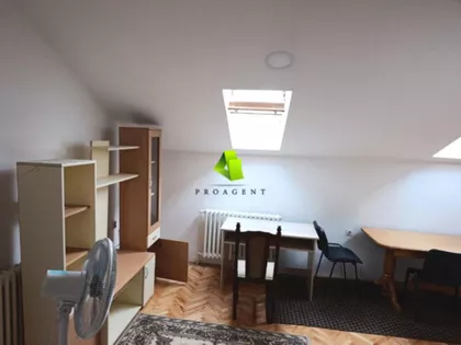 Dom Zdravlja | 4zida.rs