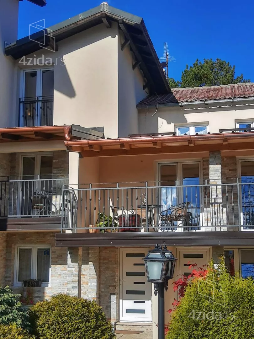 3-etažna kuća | 4zida
