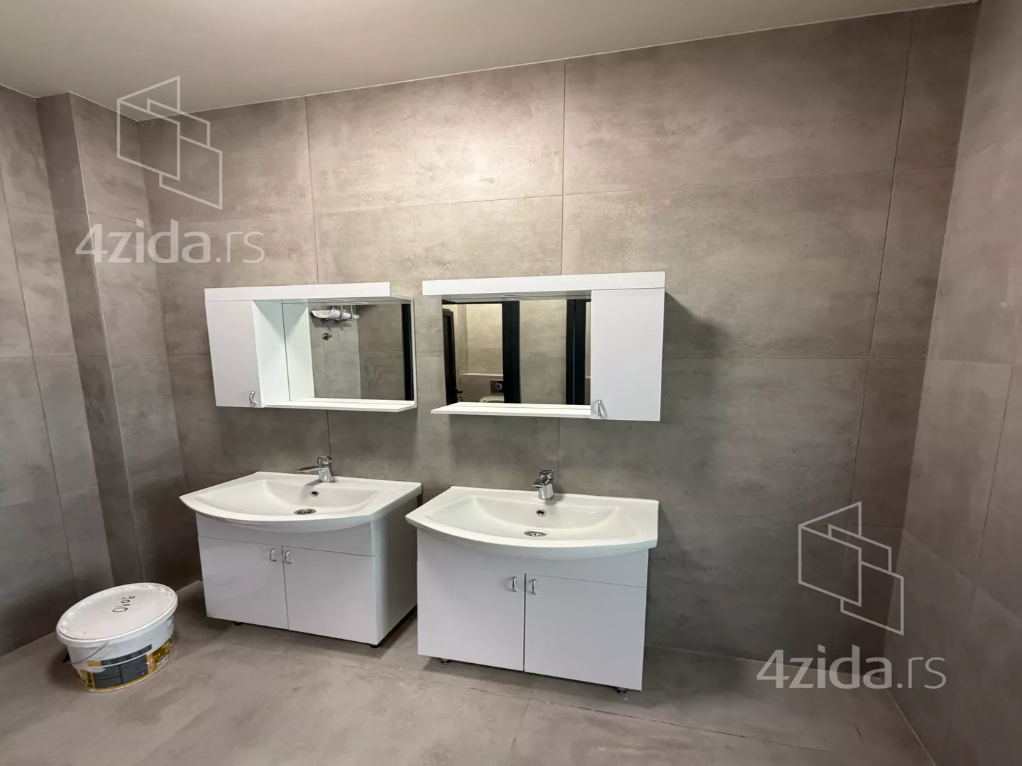 Lokal | 4zida