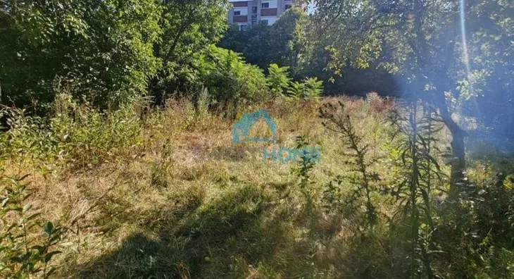 Plac | 4zida