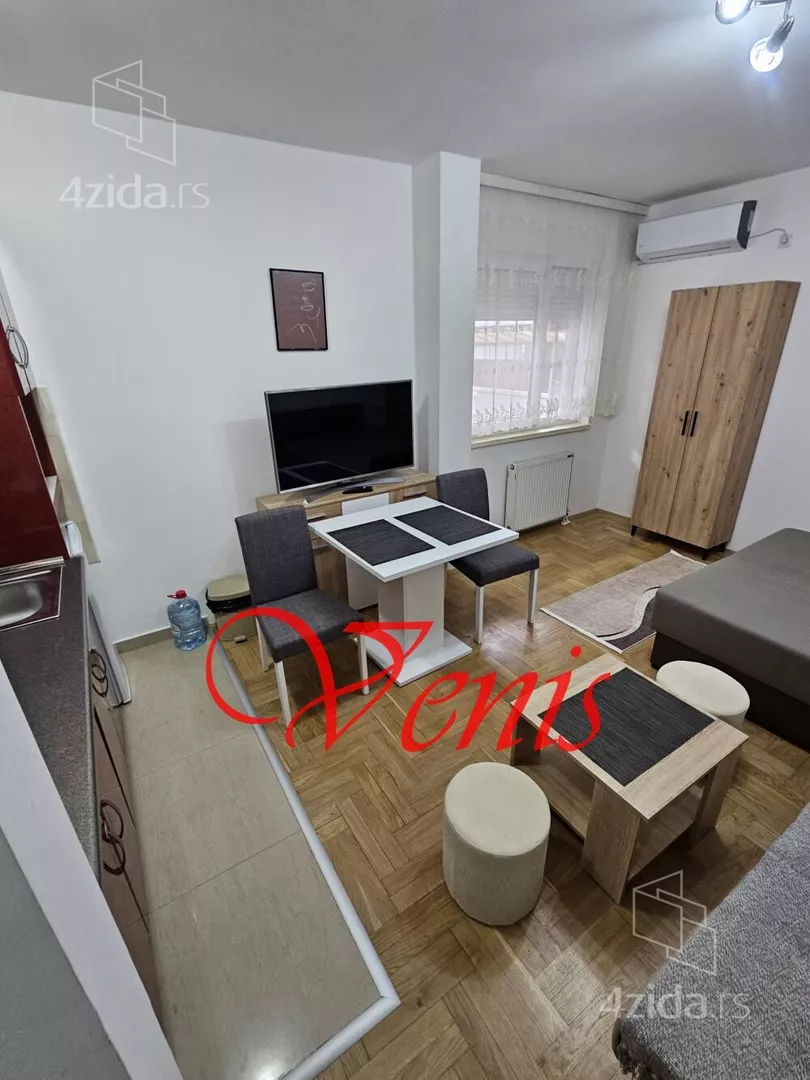 Garsonjera | 4zida