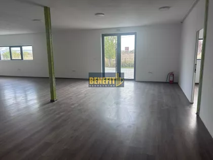Makiš | 4zida.rs