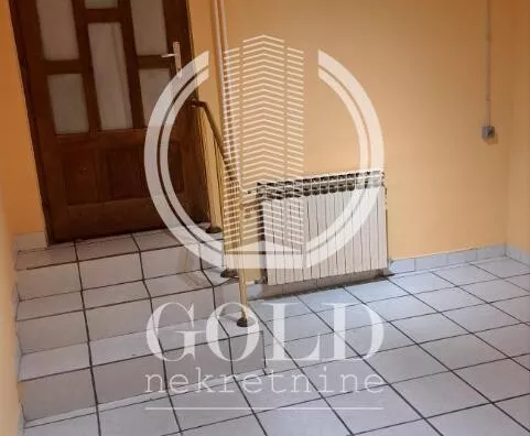 Lokal | 4zida