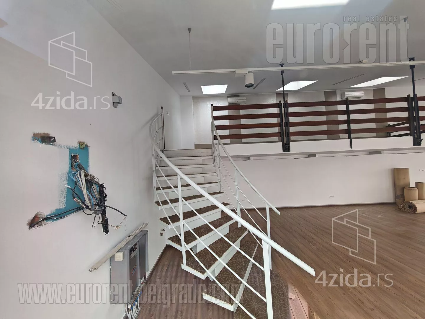 Lokal | 4zida