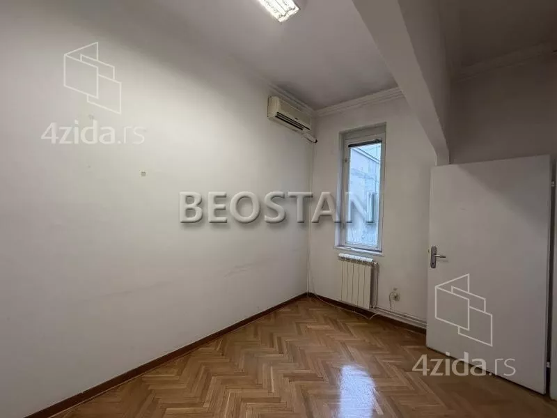 Šestosoban stan | 4zida