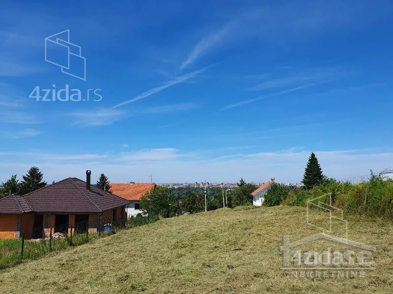 Plac | 4zida
