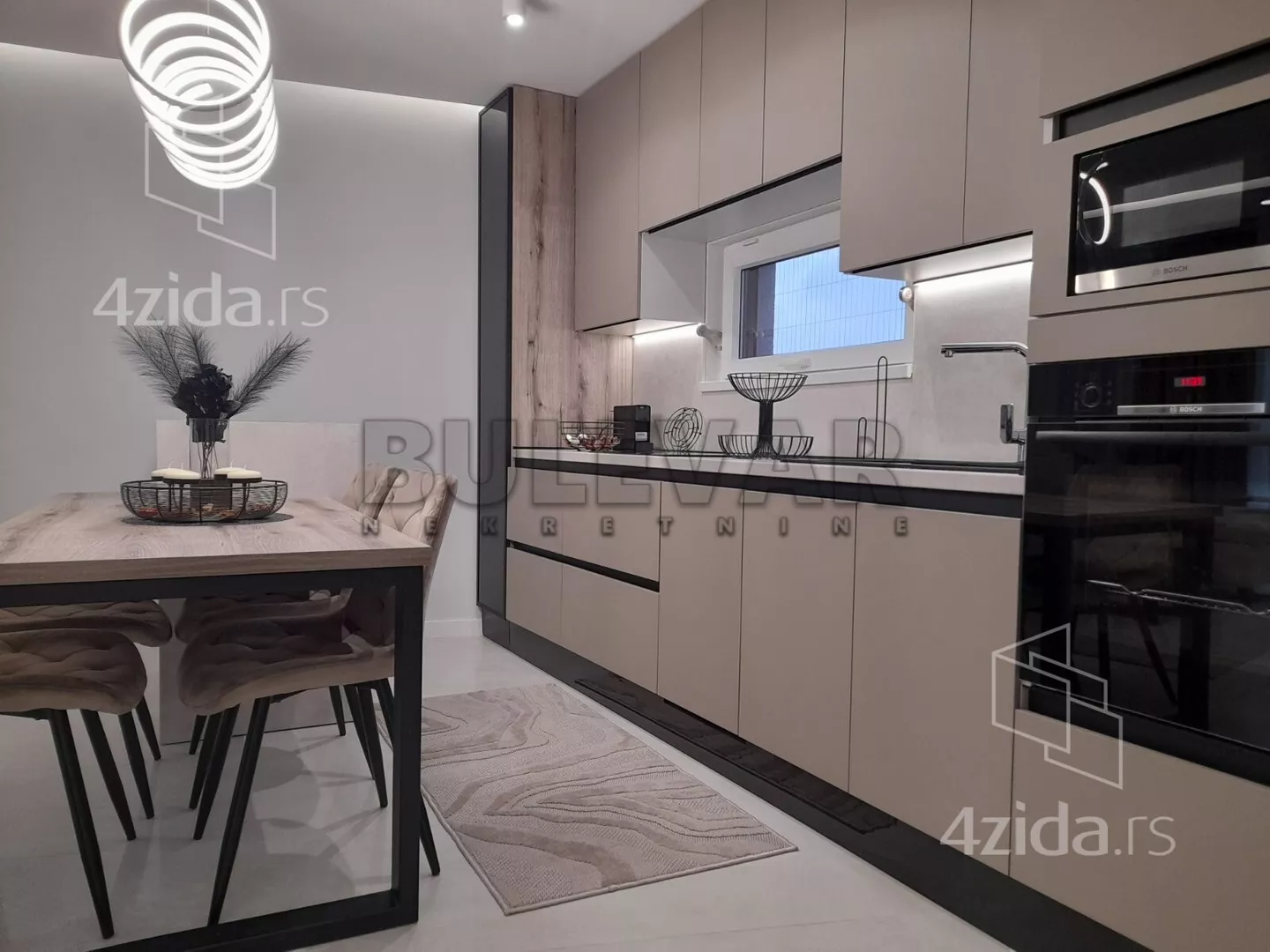 Dvoiposoban stan | 4zida