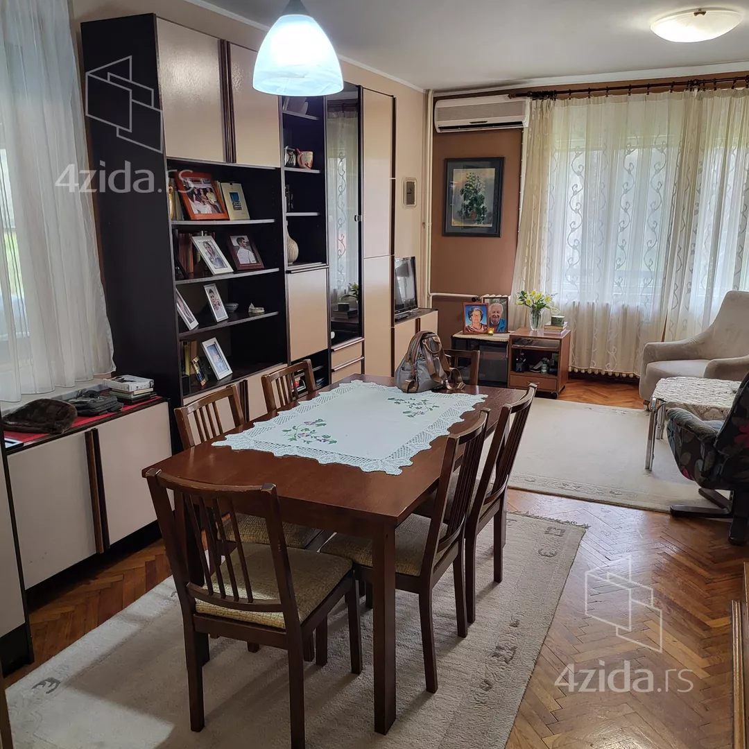 3-etažna kuća | 4zida