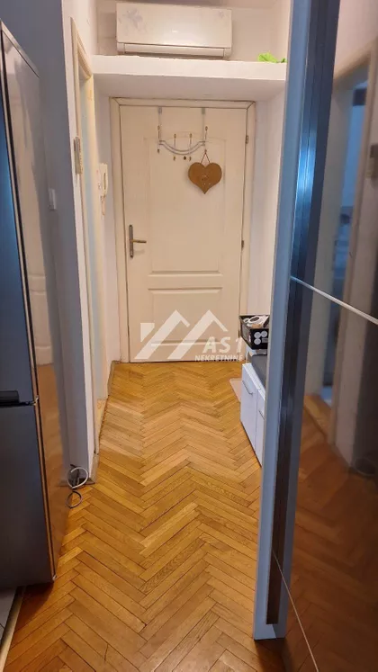 Trg Marije Trandafil | 4zida.rs