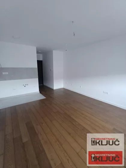 Novo Naselje | 4zida.rs