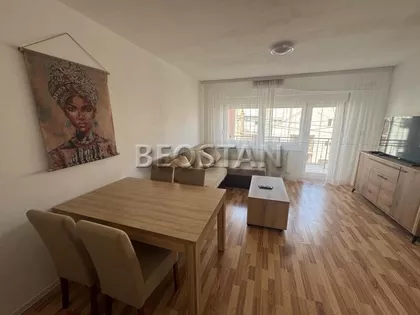 Zemun Polje | 4zida.rs