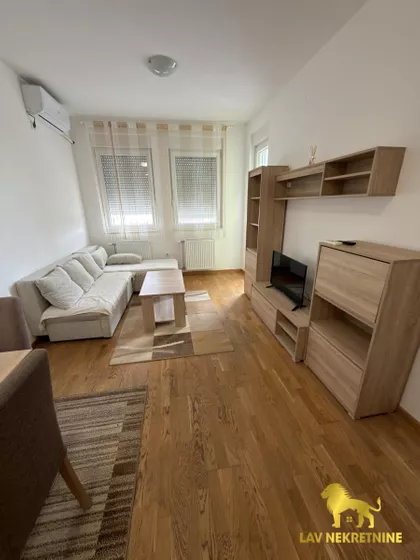 KRALJEVIĆA MARKA | 4zida.rs