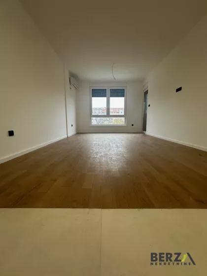 Bulevar Patrijarha Pavla (Somborski Bulevar) | 4zida.rs