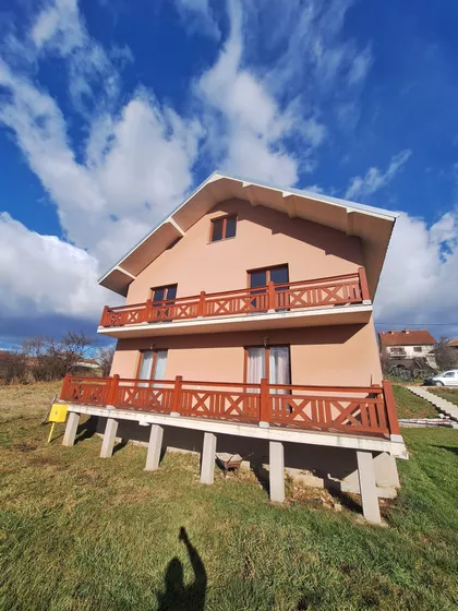 Velereč 1 17 | 4zida.rs