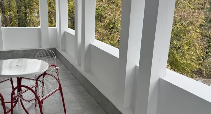 Šestosoban stan | 4zida