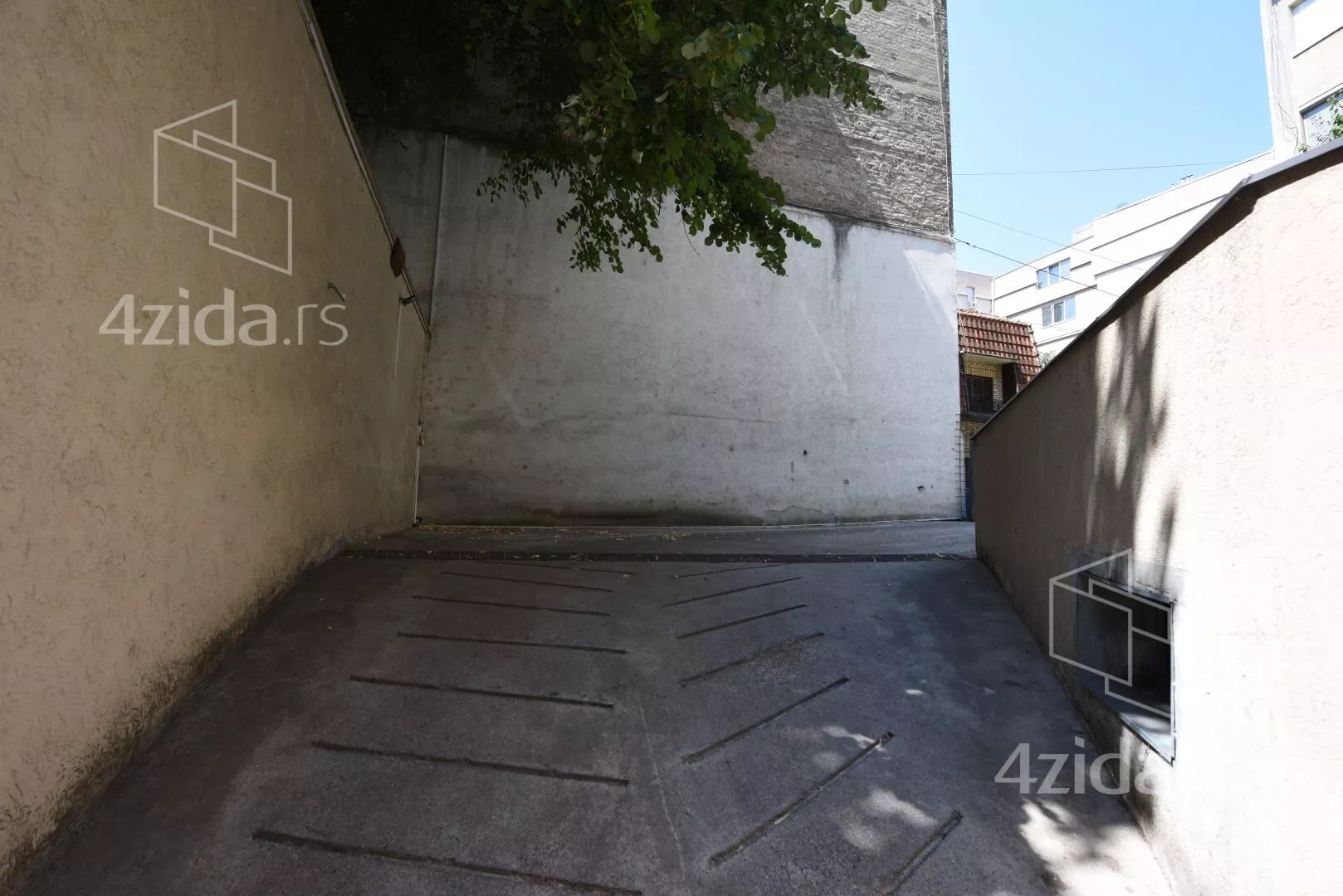 Garaža | 4zida