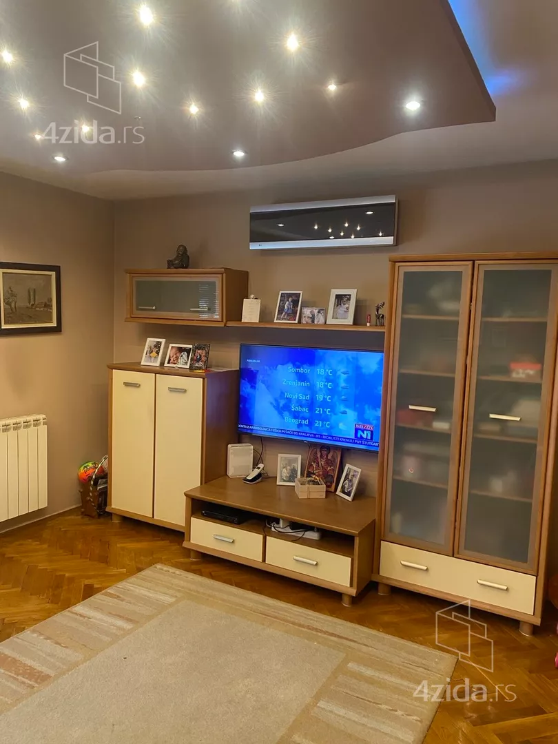 3-etažna kuća | 4zida