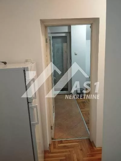 Molnar Đule | 4zida.rs