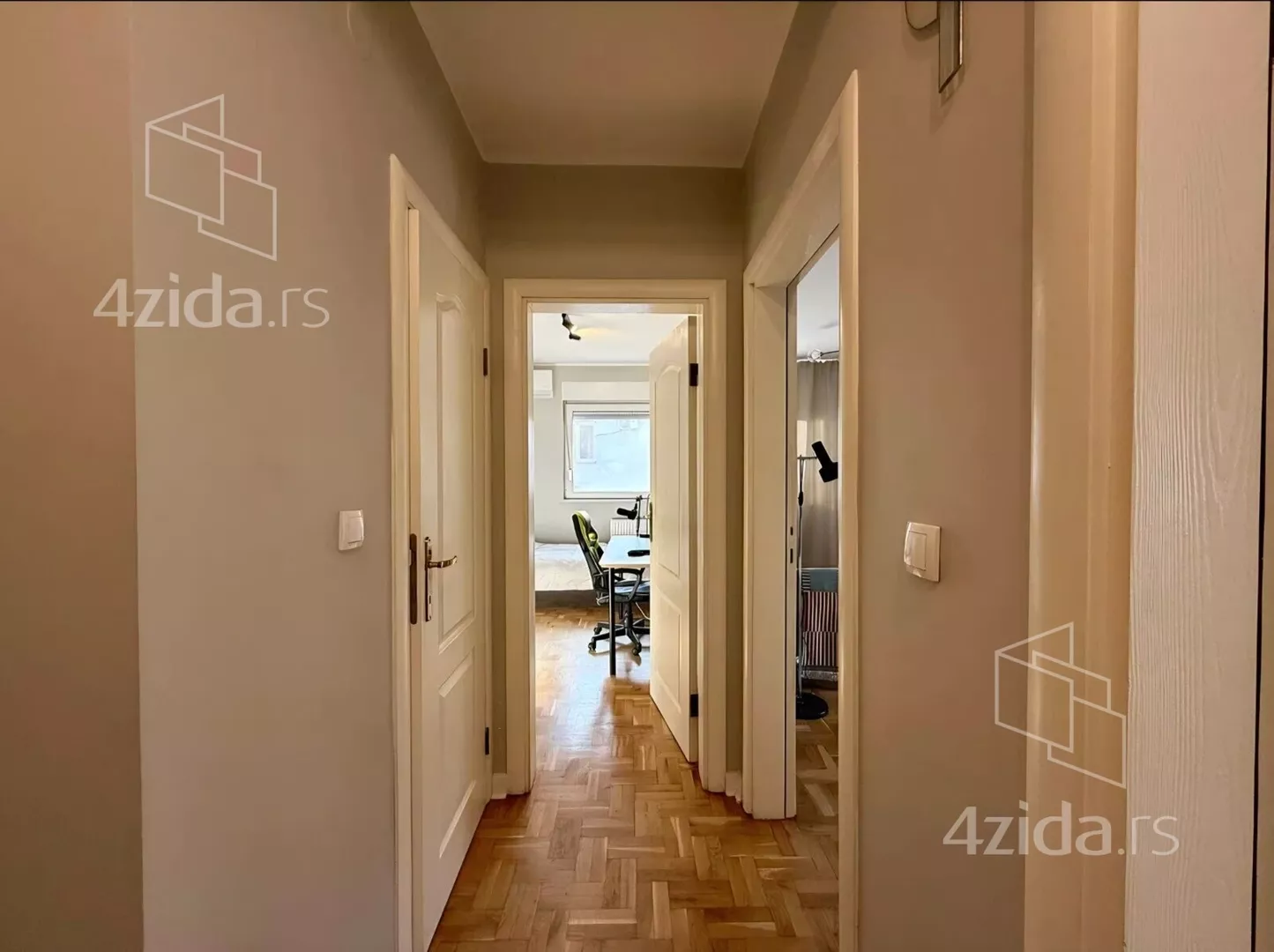 Troiposoban stan | 4zida