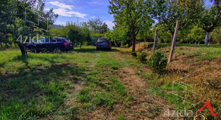 Plac | 4zida