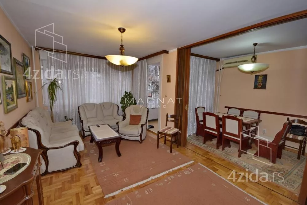 Troiposoban stan | 4zida