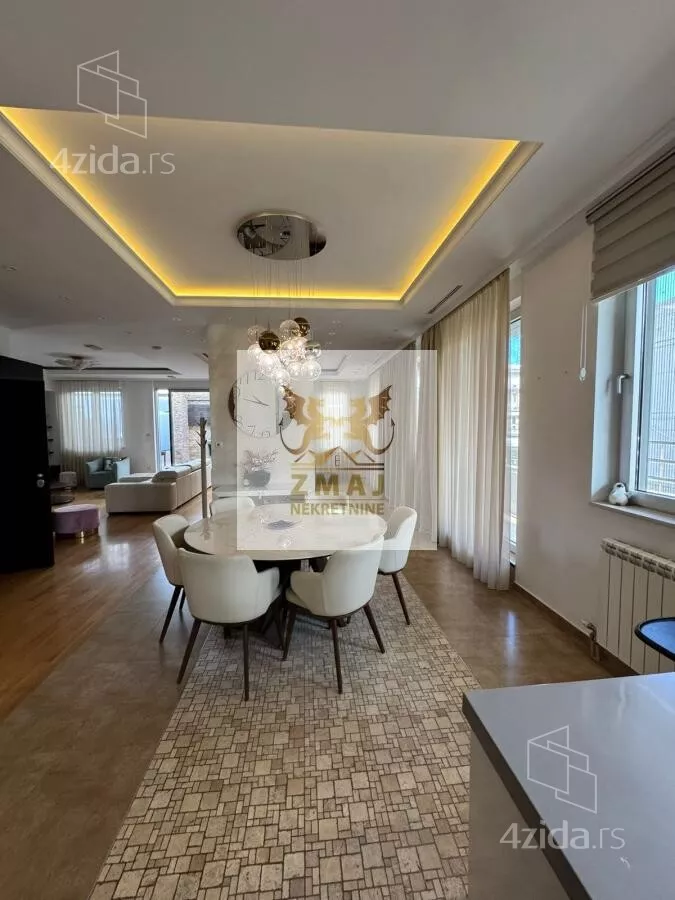 Sedmosoban stan | 4zida