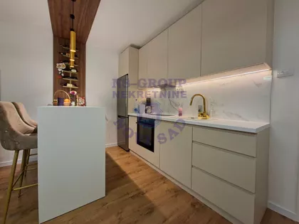 Železnička stanica | 4zida.rs