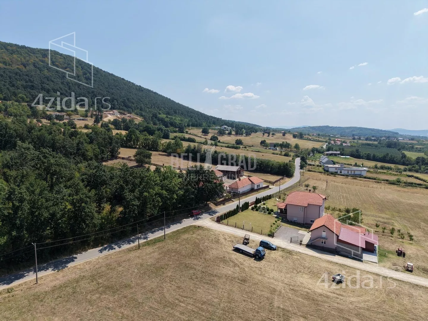 Plac | 4zida