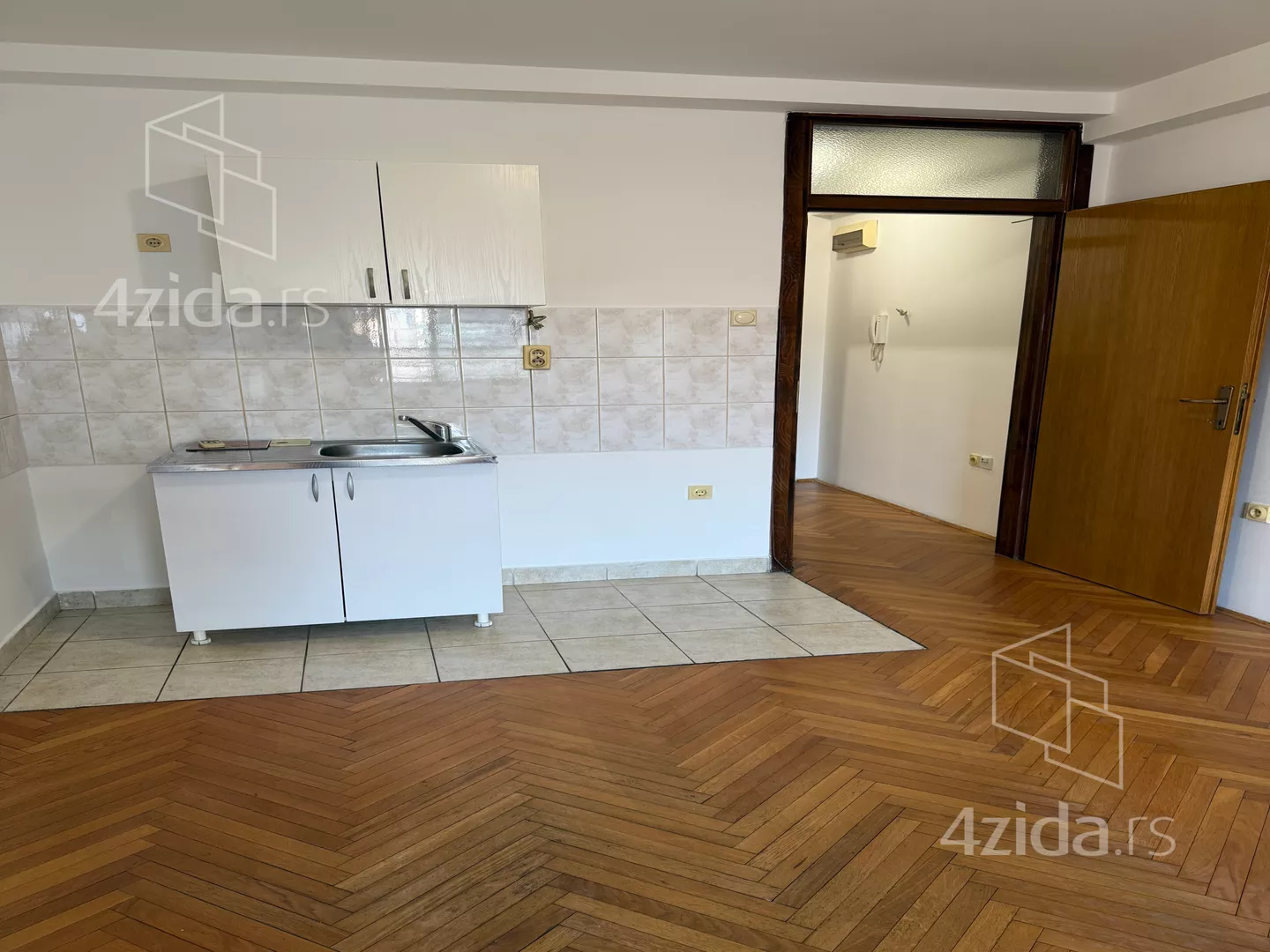 Garsonjera | 4zida