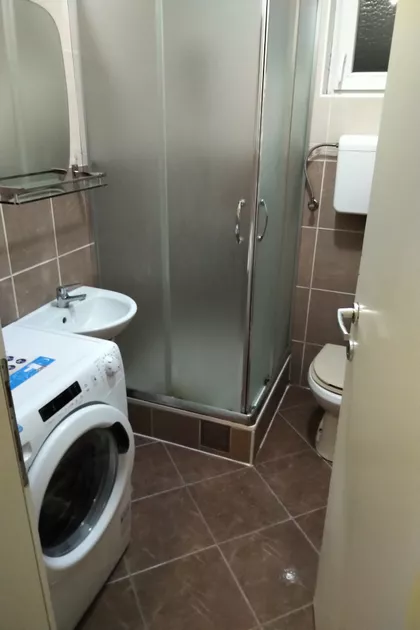 Zeke Buljubaše 12 | 4zida.rs