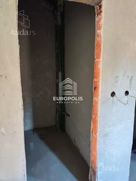 Lokal | 4zida