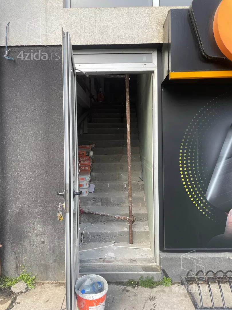 Lokal | 4zida